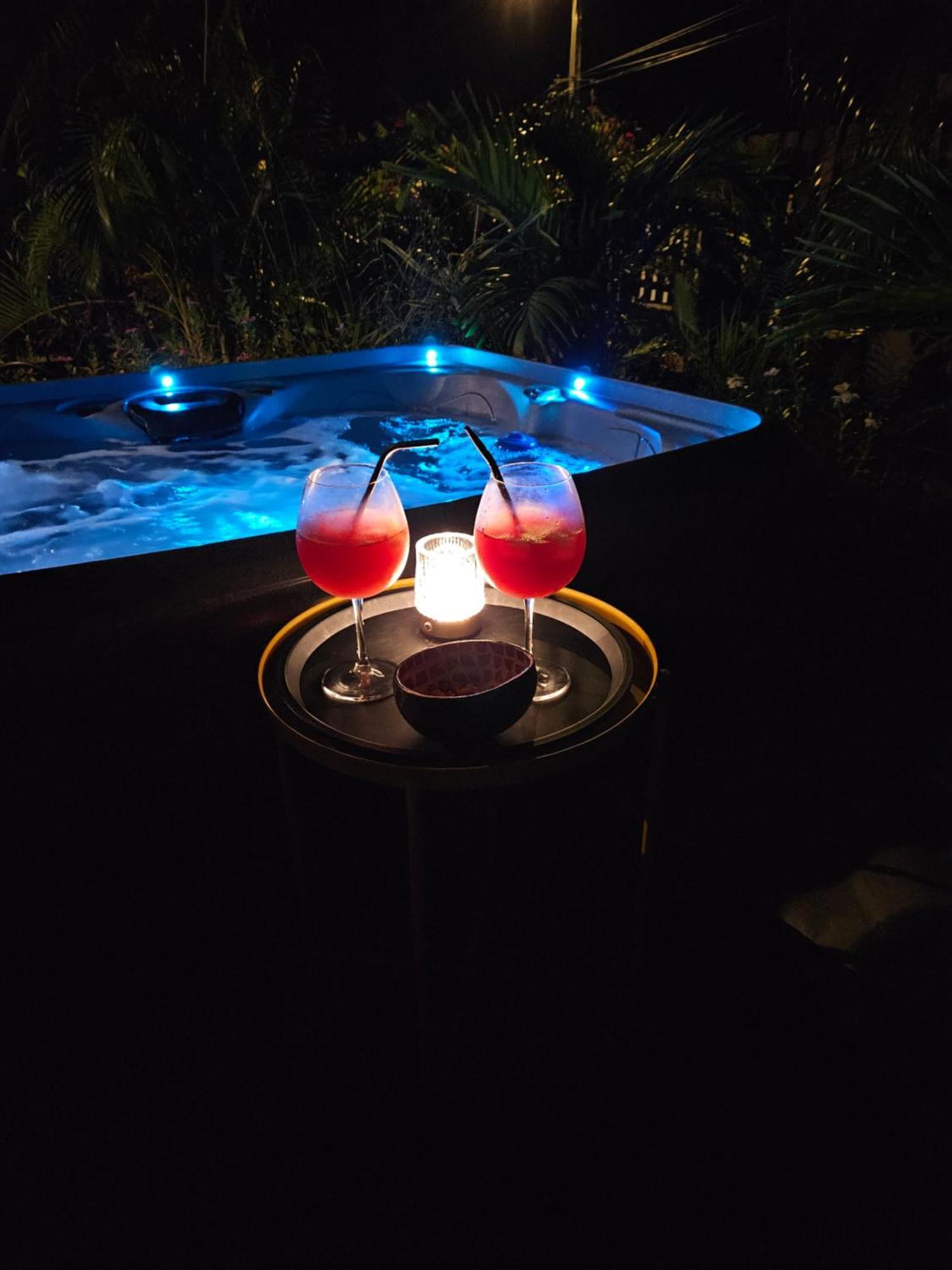 Bungalows Ti Lodge Martinique - Pres De La Plage Avec Jacuzzi Prive Sainte-Luce Exterior foto